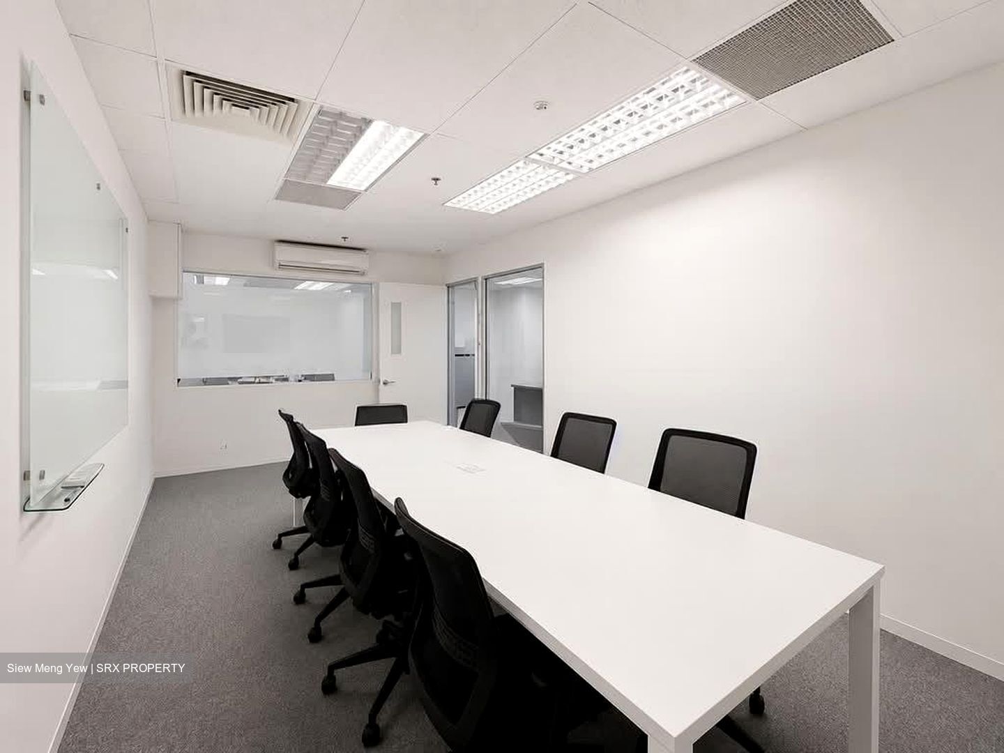 International Plaza (D2), Office #567728461